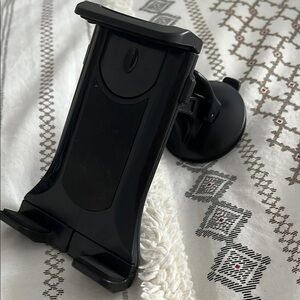 Universal Black Car Phone/GPS Mount